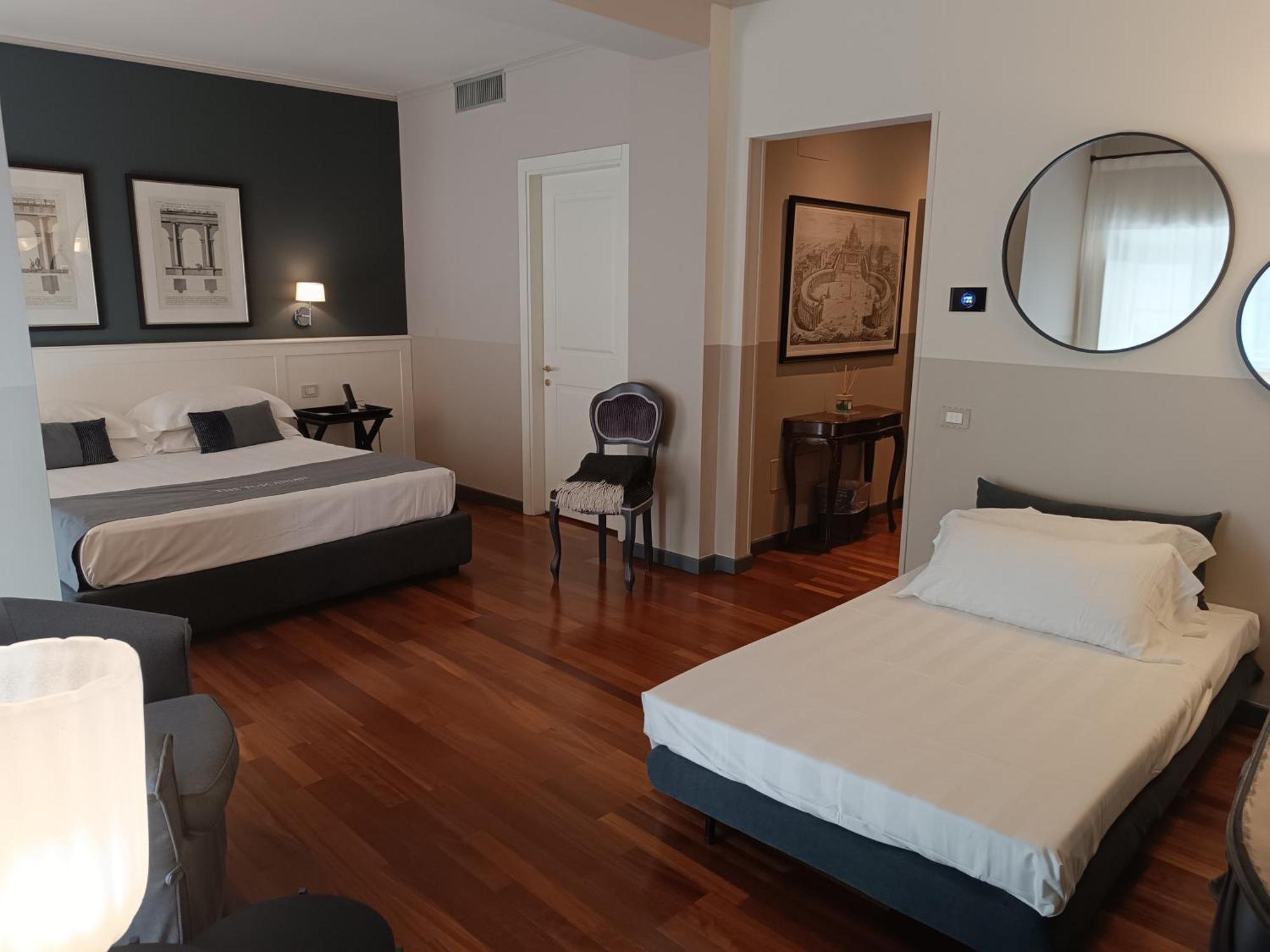 เดอะ ทัสคาเนียน โฮเต็ล Hotel ลุคคา ภายนอก รูปภาพ
